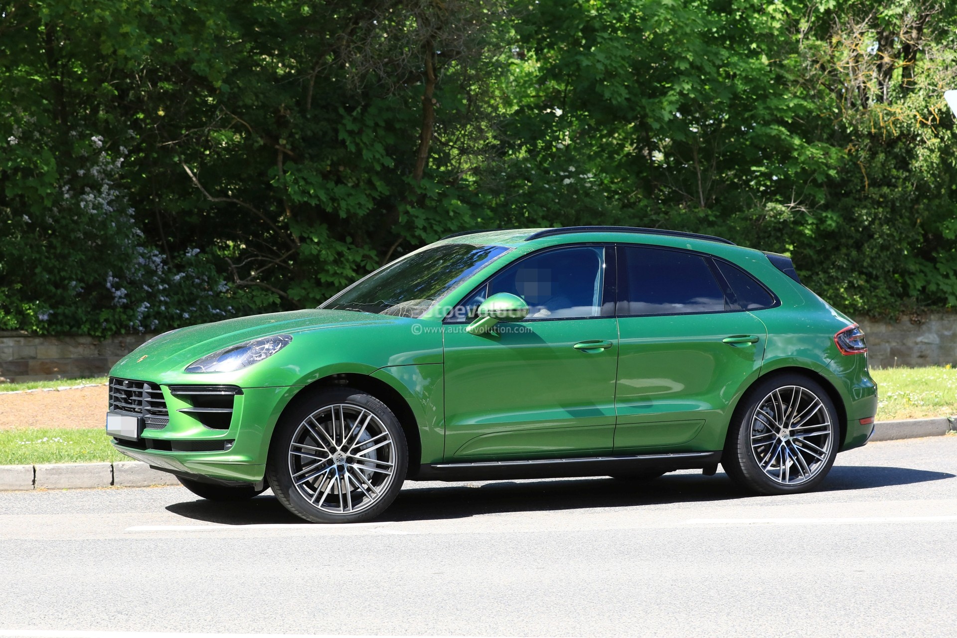 Porsche Suggests Macan Facelift Could Get A Diesel Engine