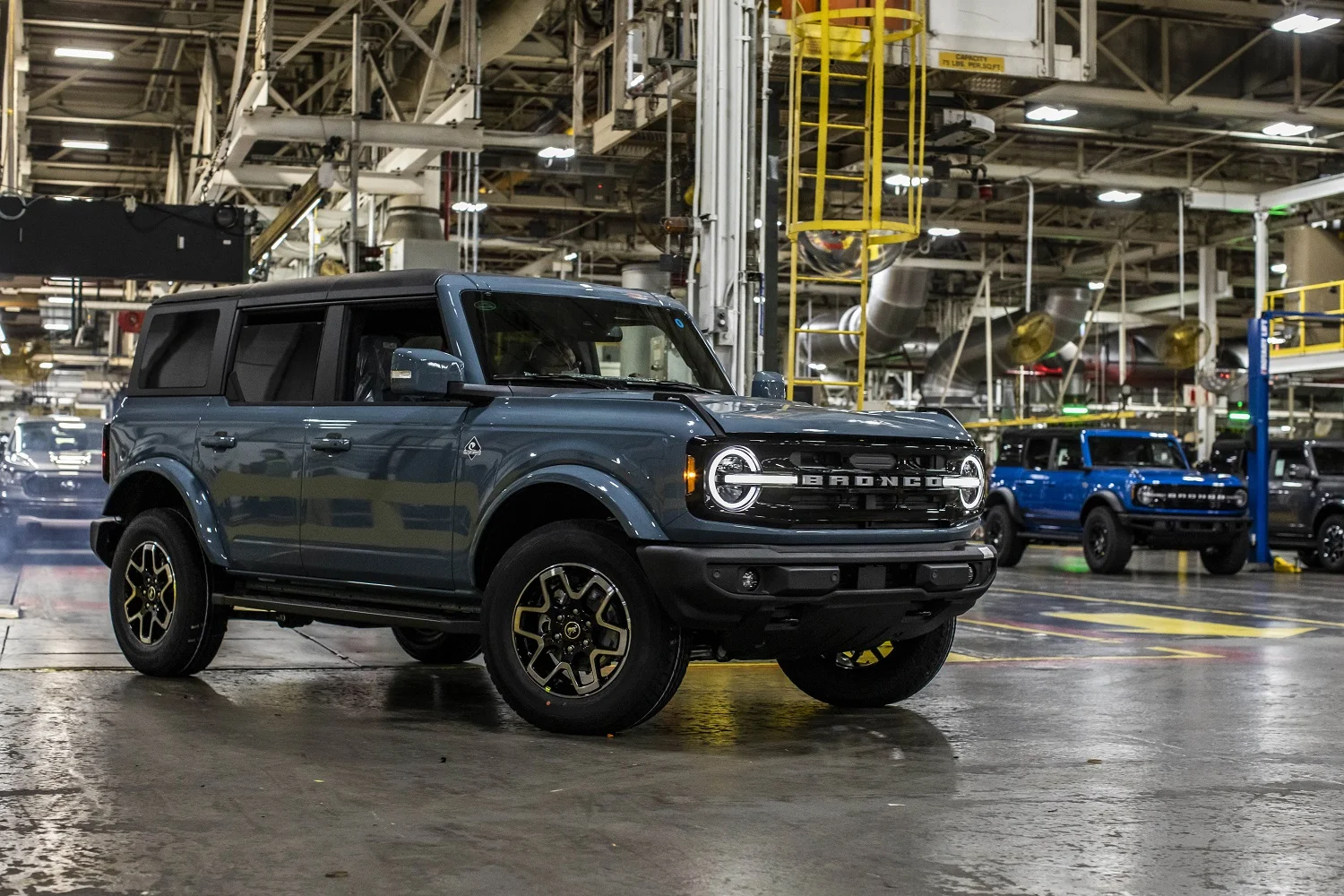 Ford Bronco with Fixed Roof might be upscale