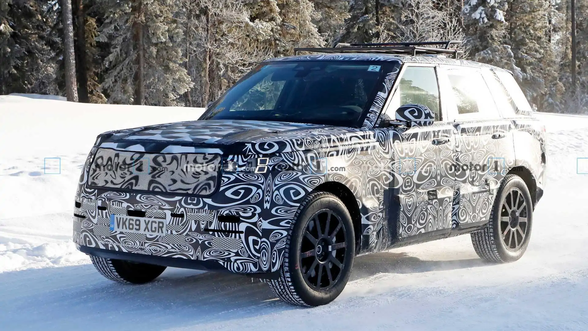 2022 Range Rover Captured In A Winter Wonderland