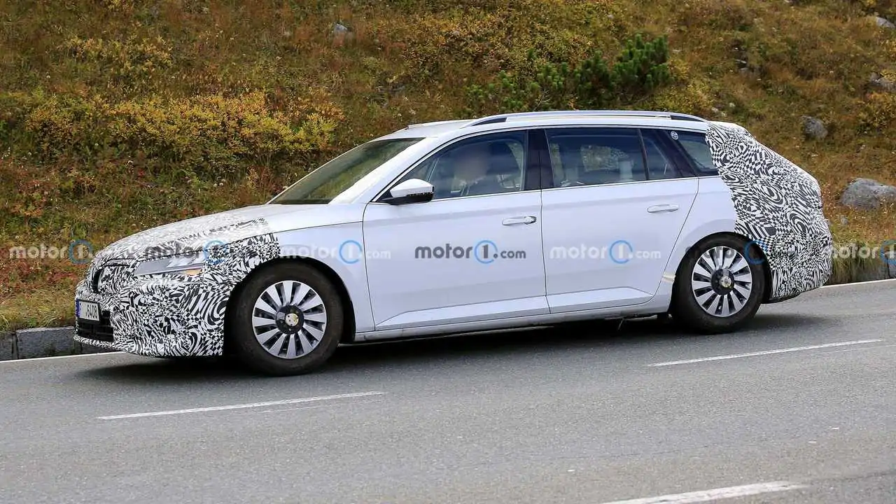 2023 Skoda Superb Design Sketch Is Revealed While Test Mule Is Spied