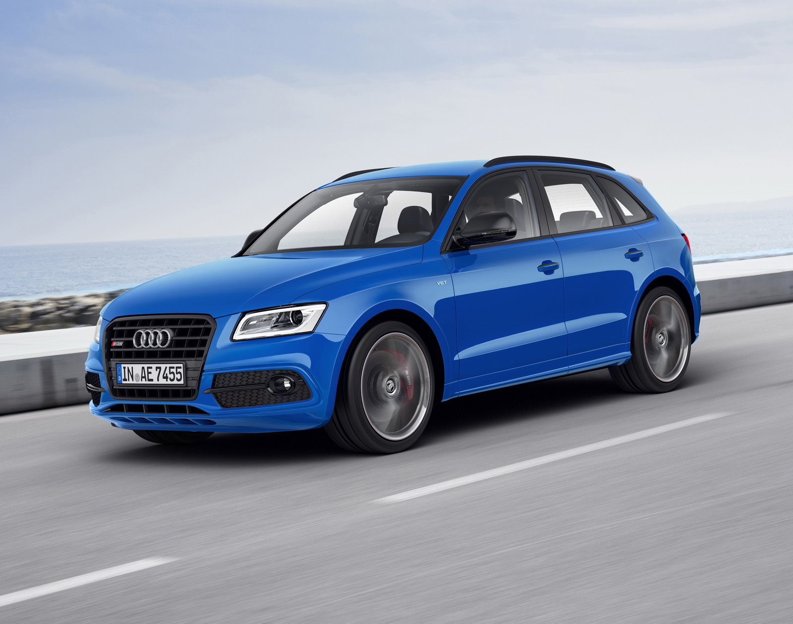 Rumours suggest that Audi Q5 will get 400-hp RS model