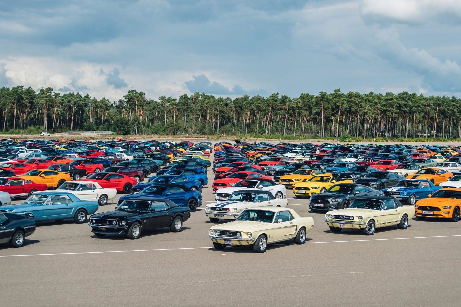 Parade of 1,326 Ponies in One: The Largest Ford Mustang Parade Ever