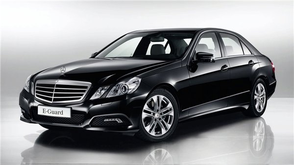 Mercedes-Benz is the number one premium car brand in the "Best Global Brands 2011"