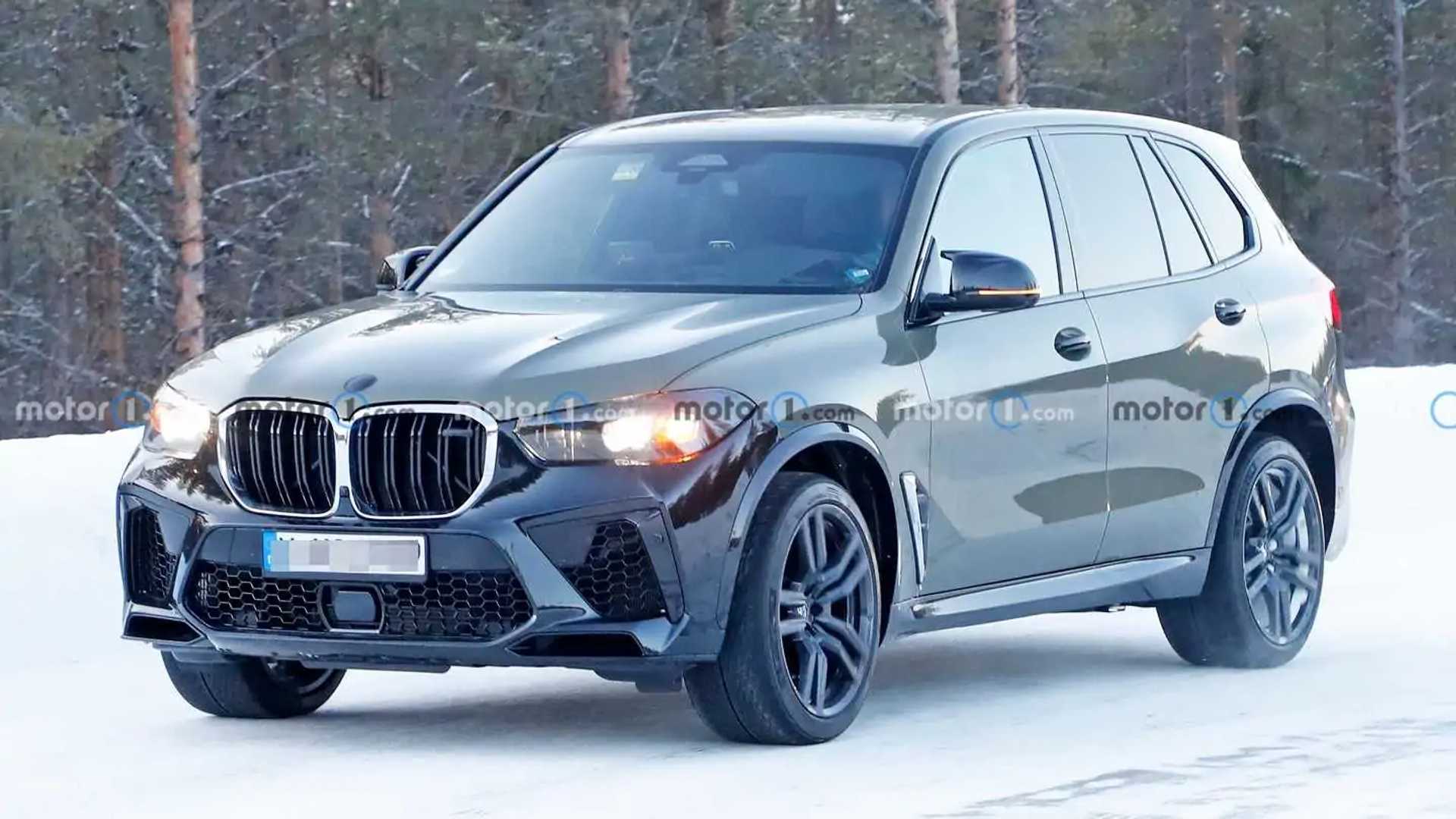 BMW X5 M Captured Previewing a Facelift in New Spy Photos