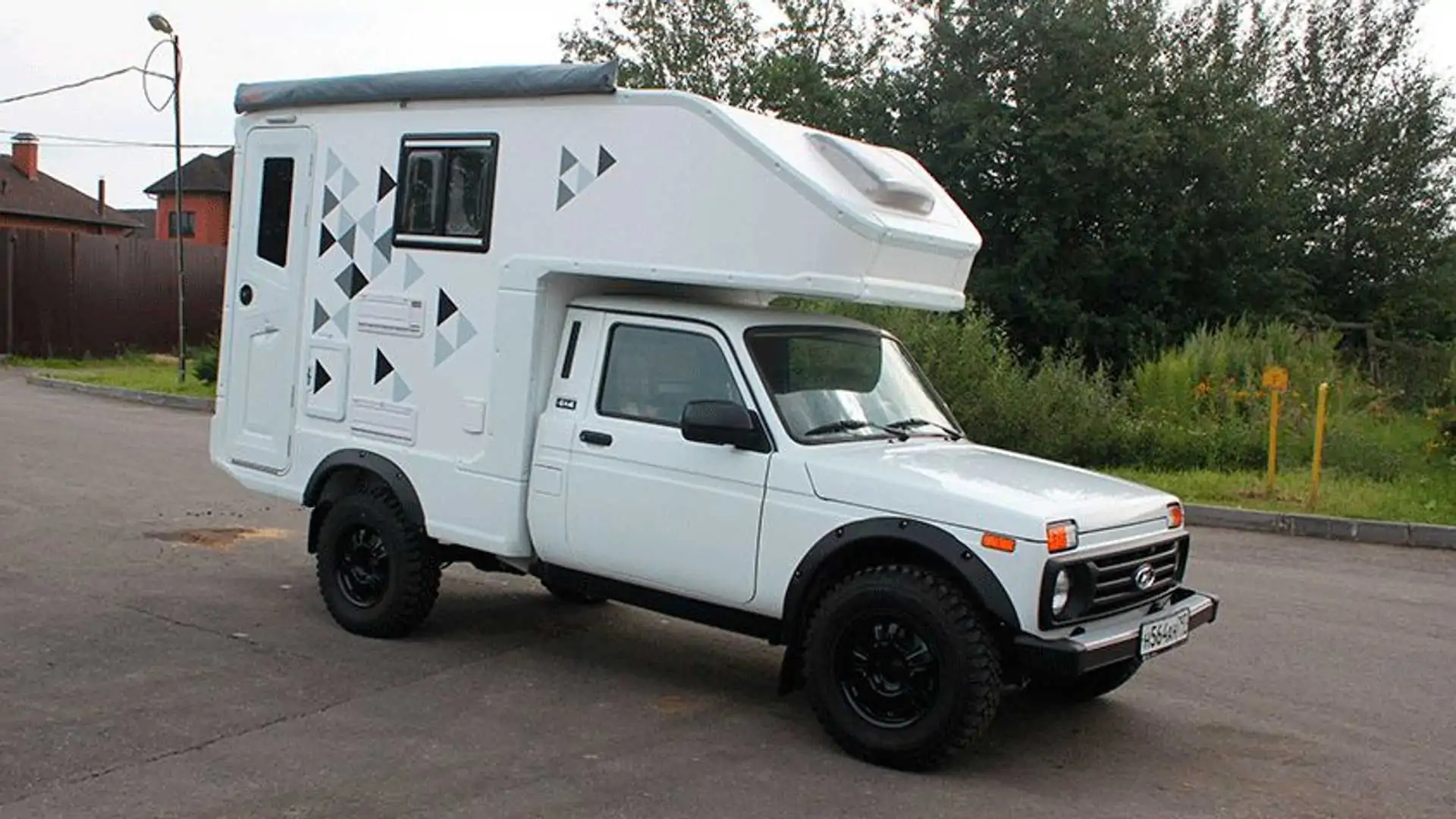 Russian Lada-Based Motorhomes Are Some Of The Most Affordable In The World