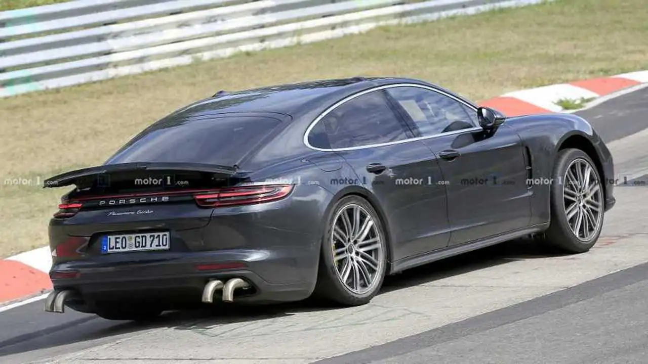 Porsche Panamera with Long Exhaust Tips Could Pack 820 HP