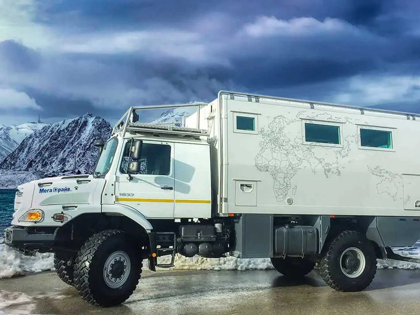 Pure 5000 Zetros By Action Mobil Is A Bonkers Off-Road RV