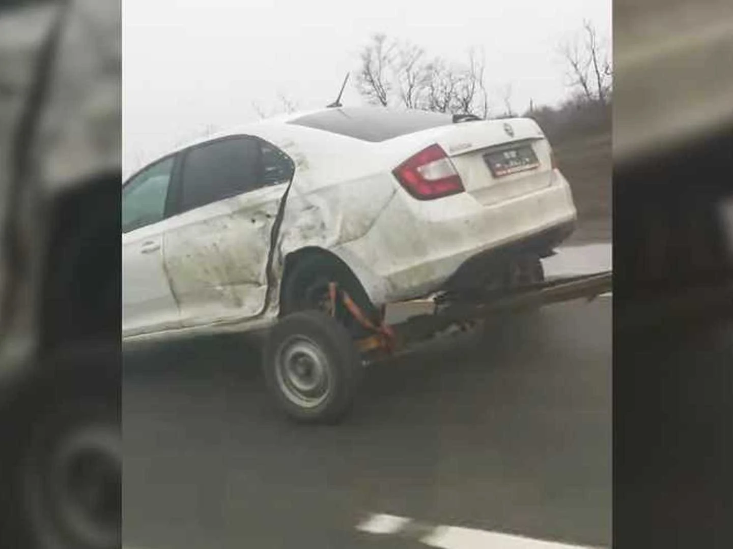 Crazy Skoda Tows Itself with Trailer Substituted for Rear Wheels