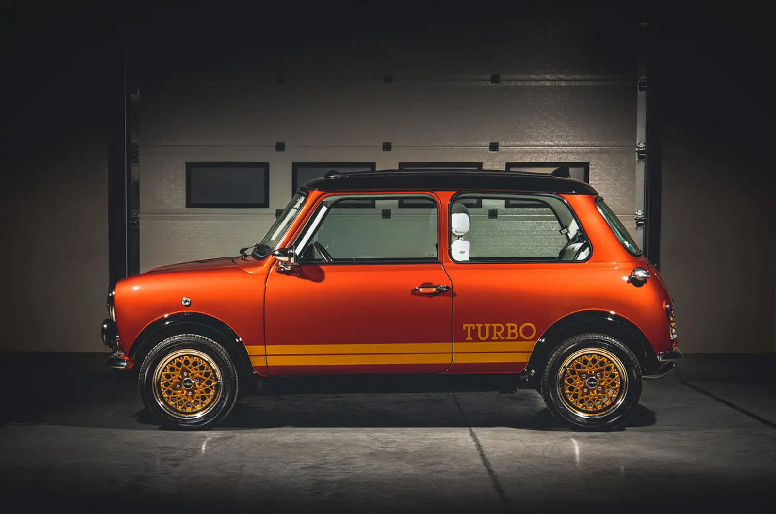 Mini Remastered Follows James Bond's Lotus Esprit Turbo