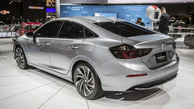 2019 Honda Insight is a beautiful hybrid with up to 55 MPG city.