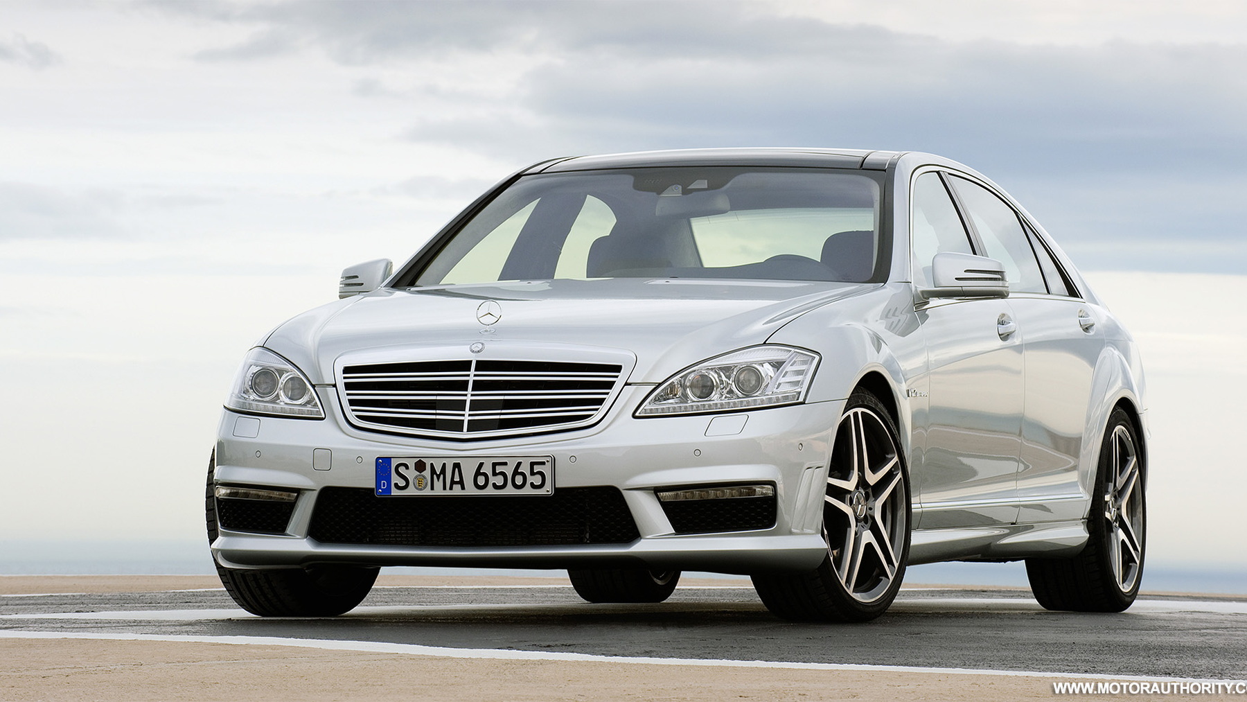 Mercedes Launches AMG Sport Package for Facelifted S Class & CL-Class