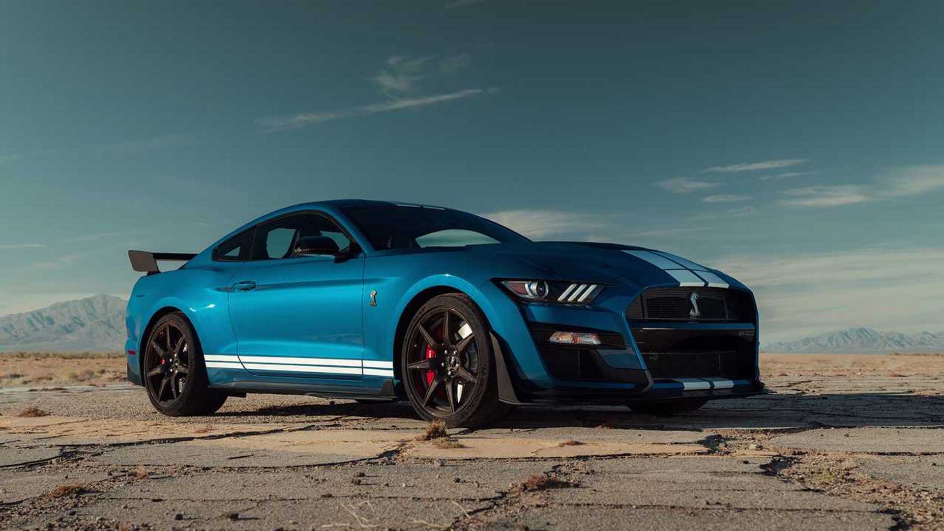 2020 Ford Shelby GT500 Live from The Detroit Auto Show