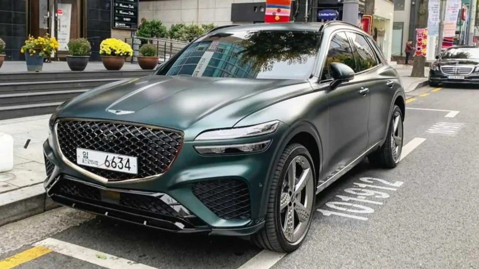 2022 Genesis GV70 Sports In Matte Green Looks Elegant On Video