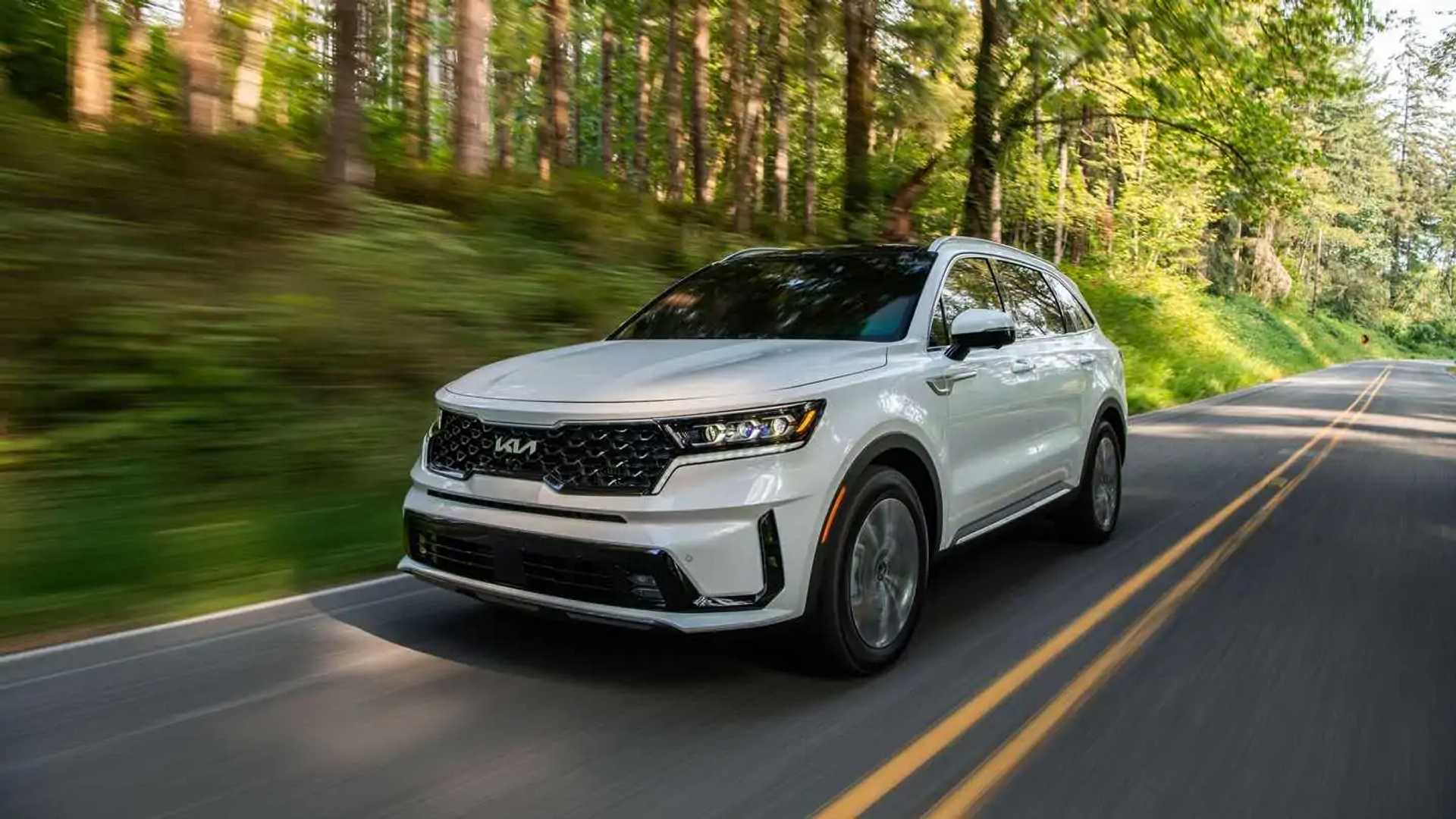 2022 Kia Sorento, PHEV has Three-Row Seating and 32 Miles of EV Range