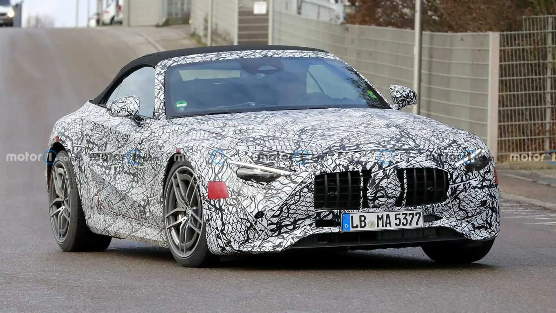 2022 Mercedes SL Spied with Slightly Less Camouflage