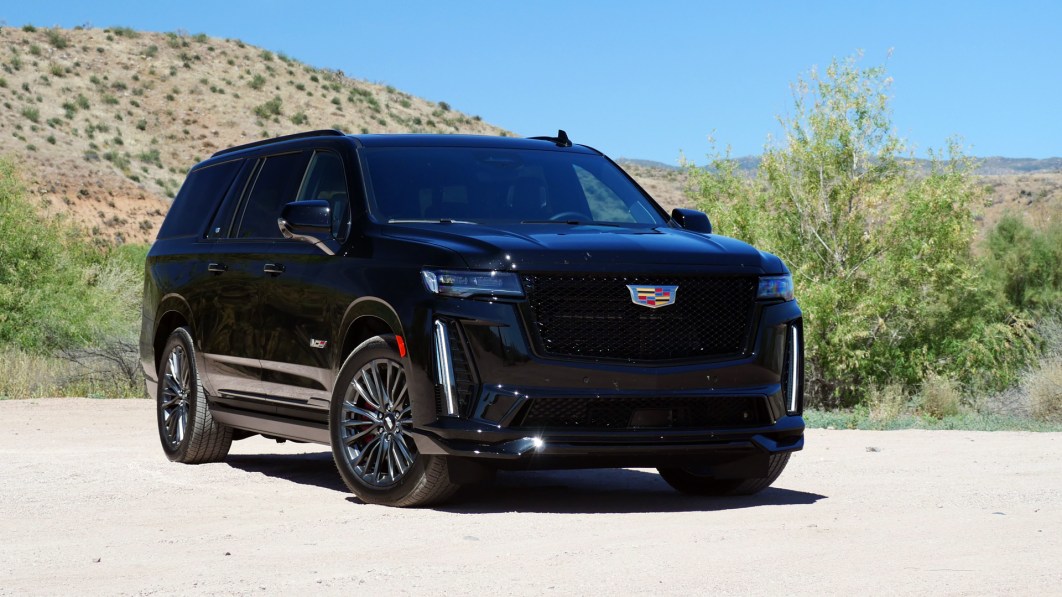 Cadillac Escalade V High-Performance SUV Revealed For The First Times