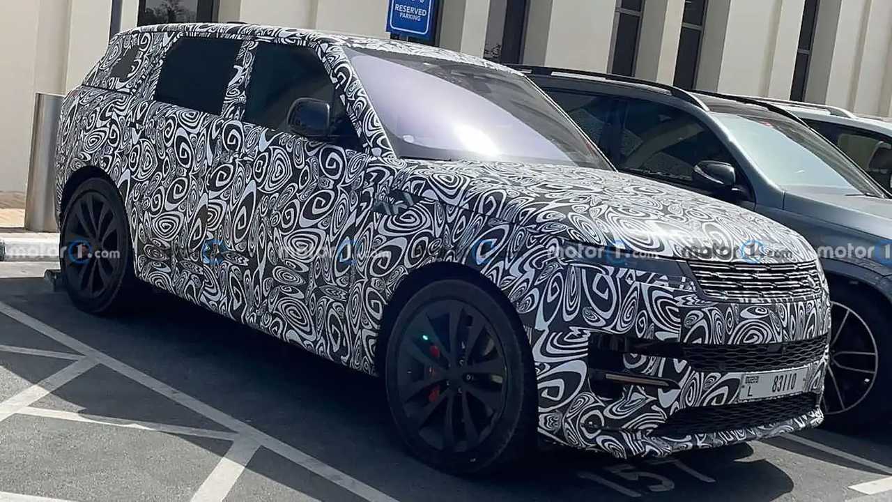 2023 Range Rover Sport SVR Seen Closer With Less Camo