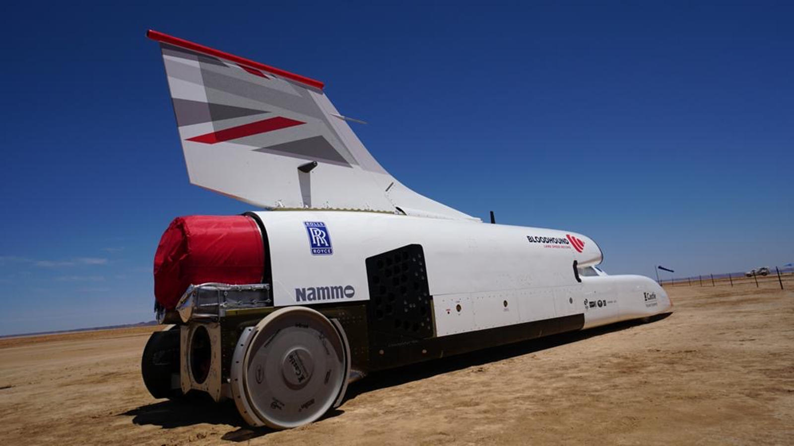 Bloodhound LSR nips at 500 MPH in the latest high-speed test