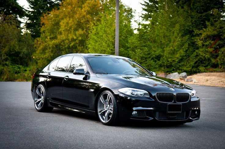 First photos of the 2011 BMW 5-Series with M Sport Package - 2011.