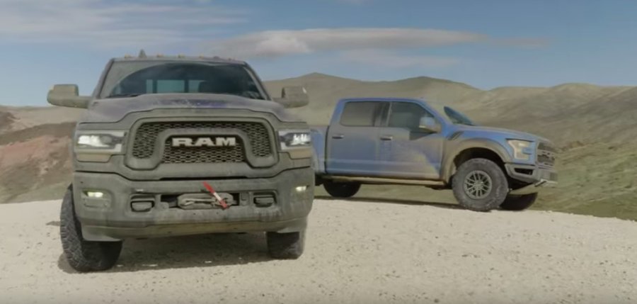 Ford F-150 Raptor and Ram Power Wagon meet in Off-Road Duel