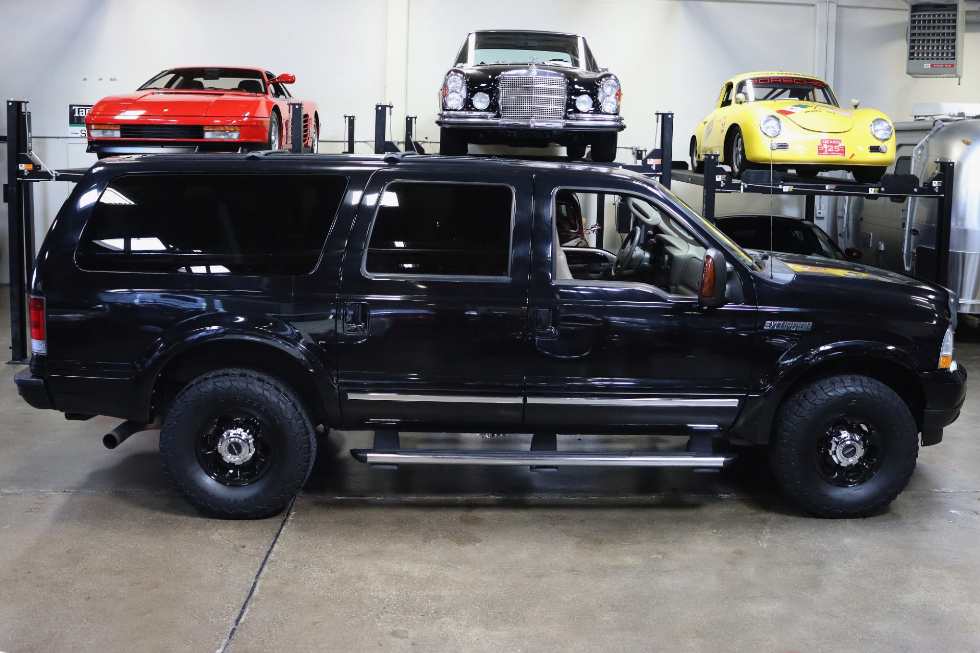 Limited Chances of Owning The King Of Jordan's Armored Ford Excursion