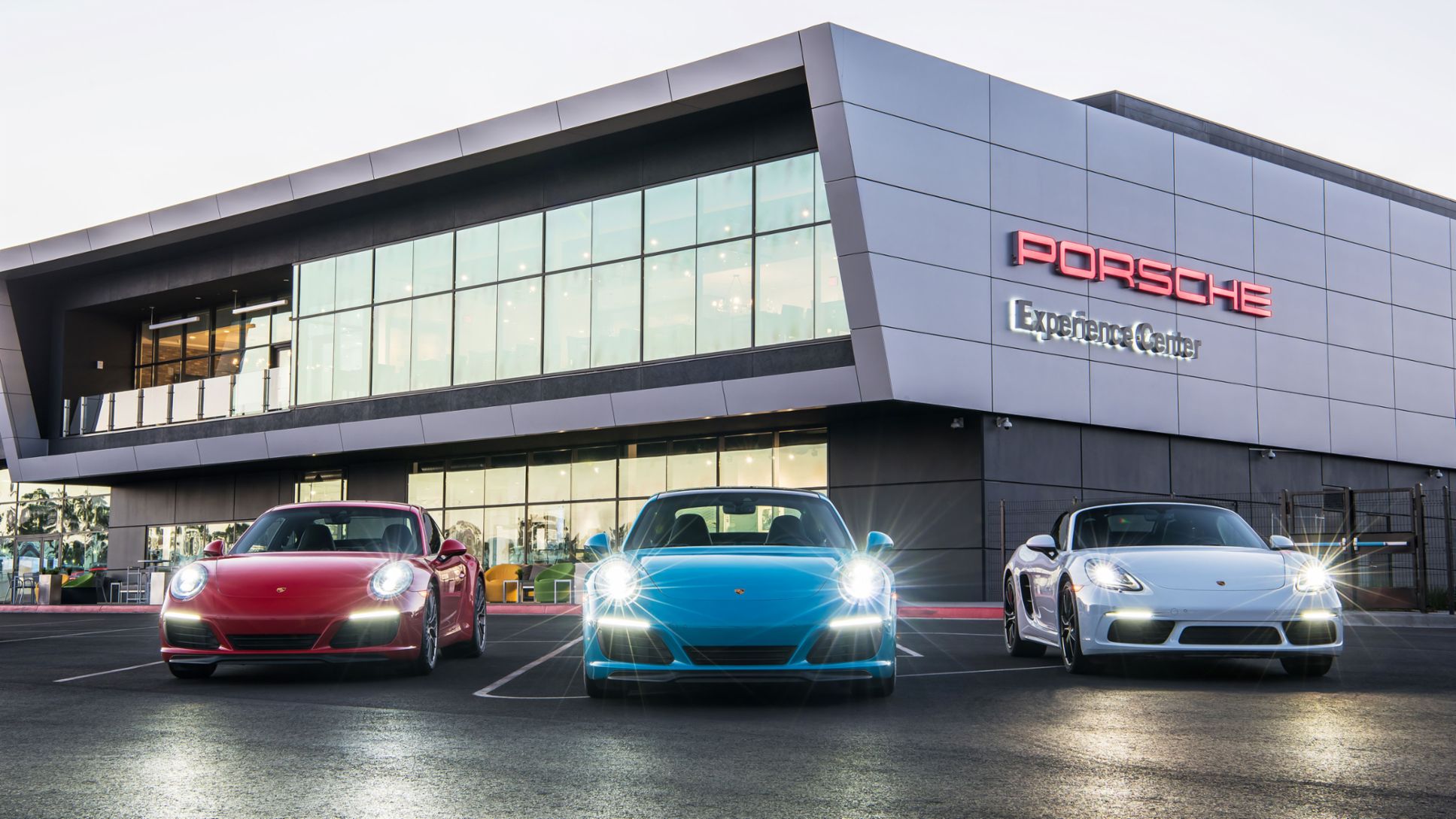 Los Angeles Experience Center: Pick up your new Porsche