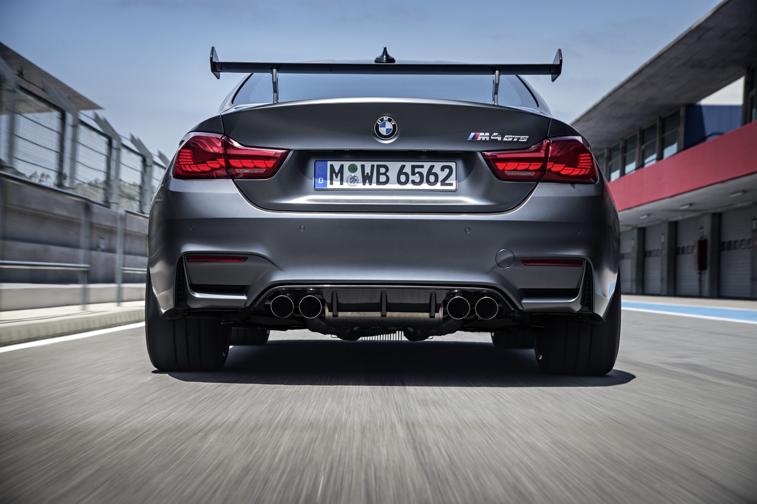 BMW orders 103 more M4 GTS units than BMW