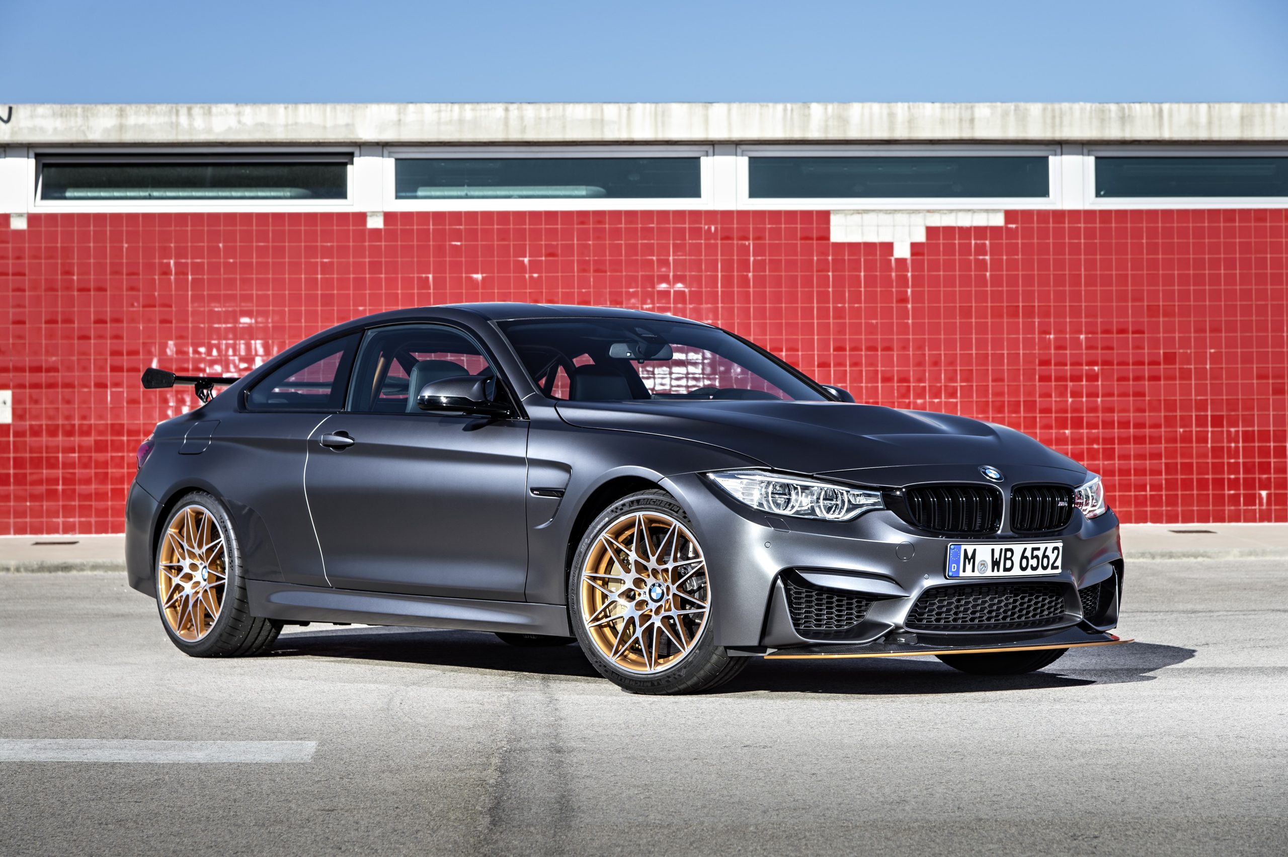 BMW orders 103 more M4 GTS units than BMW