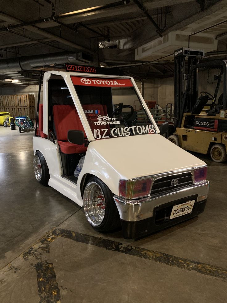 Toyota Hilux is transformed into a golf club car for ridiculous fun