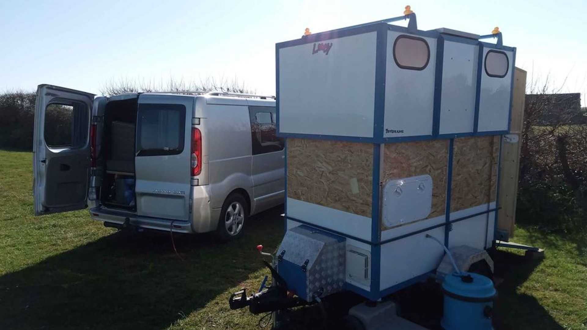 A van lifer could find it a blessing to tow an extended bathroom like this.