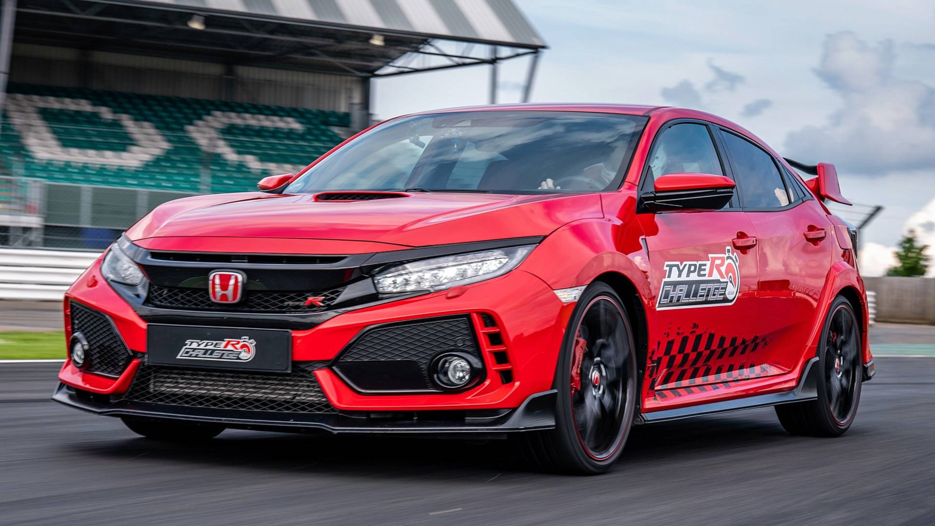 Magny-Cours' Fastest Front-Wheel-Drive Car: Honda Civic Type R