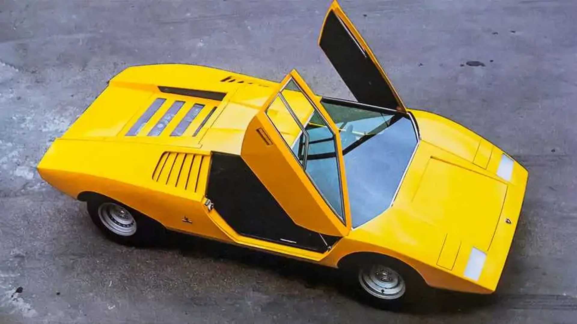 New Teaser confirms Lamborghini Countach Recreation