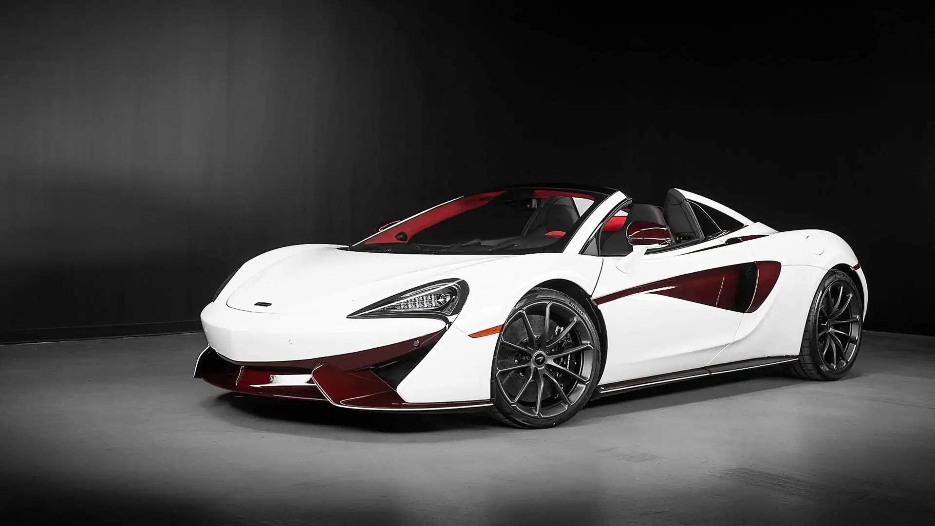 McLaren Creates a Custom 570S Spider by MSO For Canada