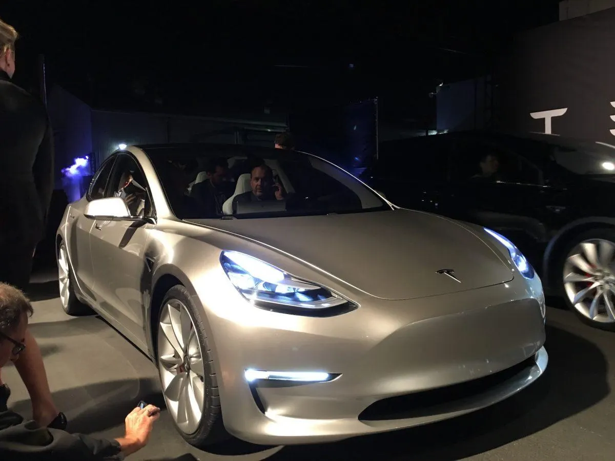 Video of the Tesla Model 3 prototype showing off its skills