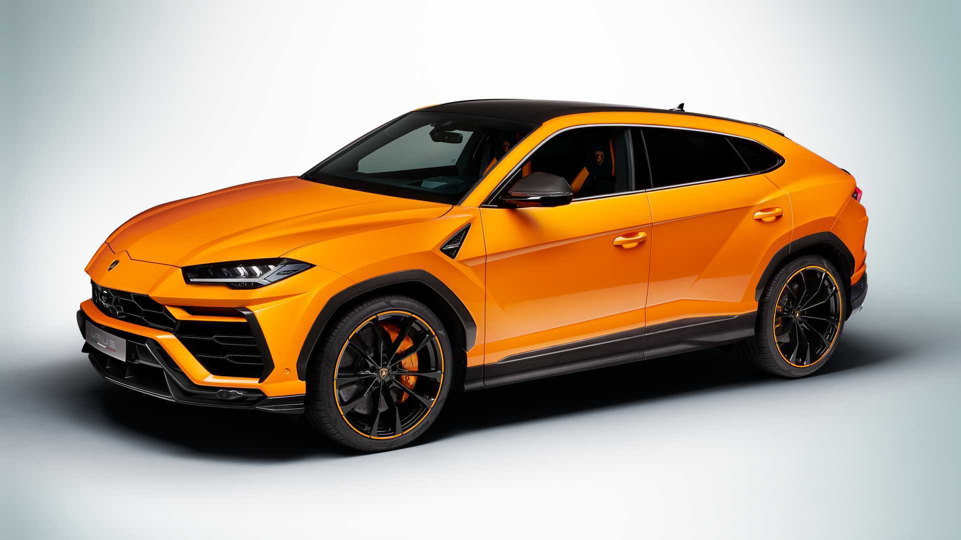 Lamborghini Shows Off New Urus Pearl Colors in Action-Filled Video