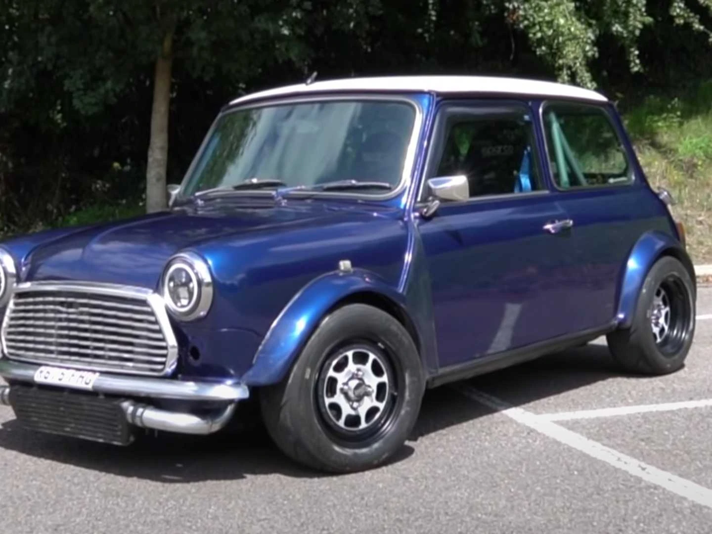 Bonkers Classic Mini Has 370-Horsepower Honda Civic VTEC Engine