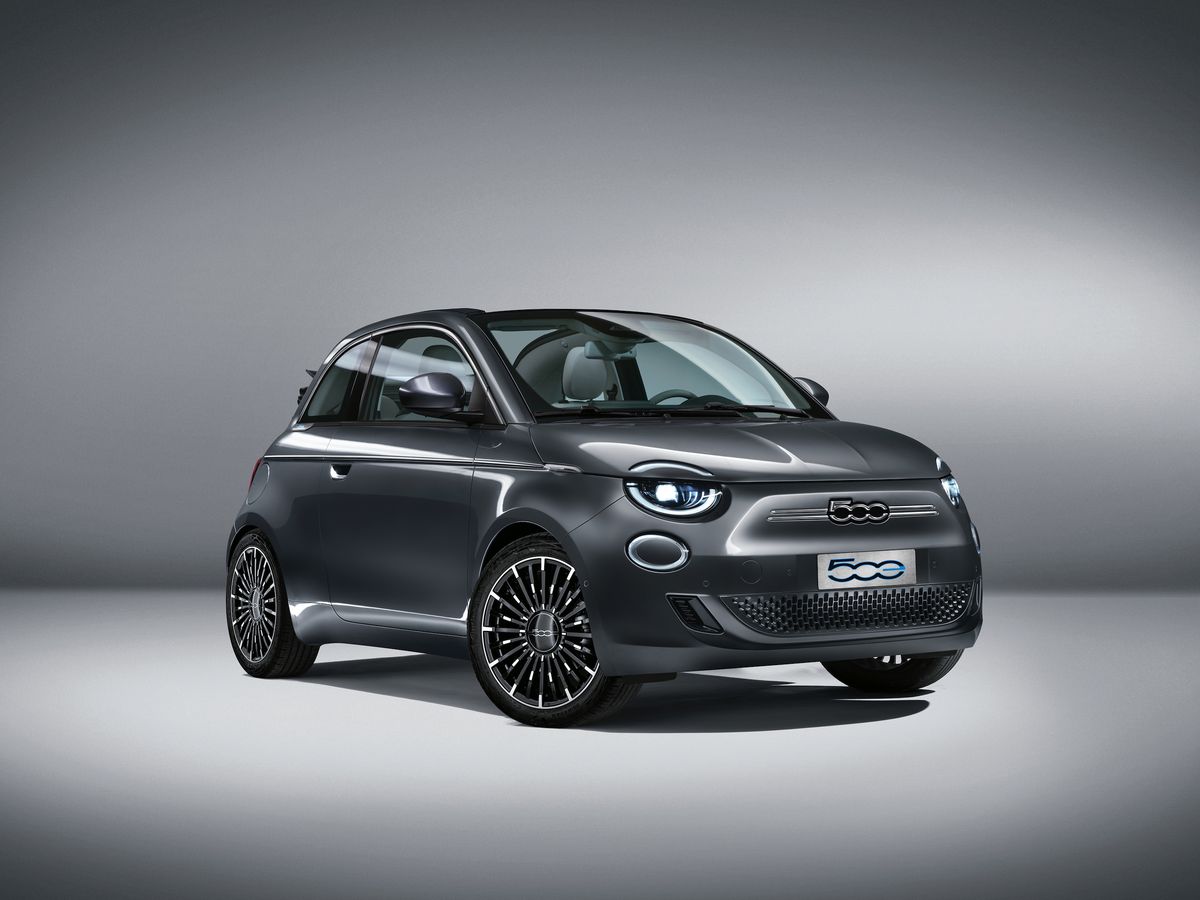 Fiat 500e New Model Unveiled Ahead of 2020 U.S. Return