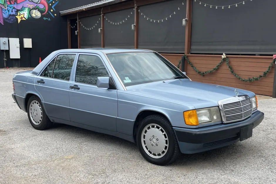 Mercedes-Benz 190 D BlueEfficiency - 1992 Mercedes 190 E 2.6 Sportline retrofitted