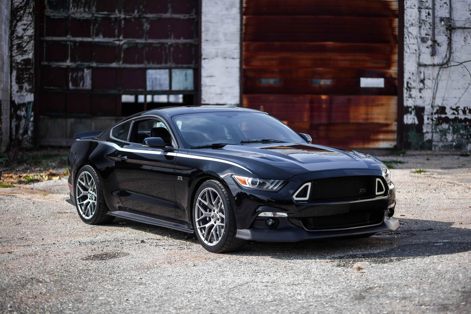 2015 Ford Mustang RTR unleashed at 725 bhp