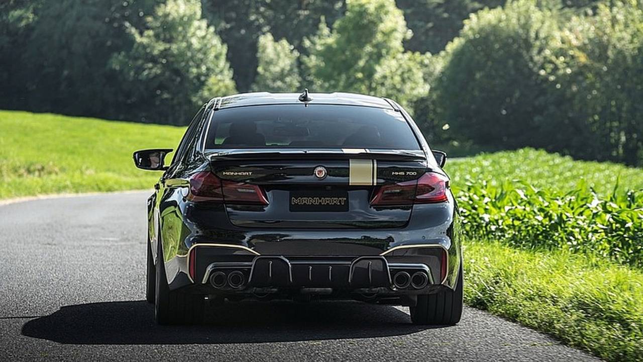 Manhart's 713-Horsepower BMW M5 Sounds as Angry as It Looks