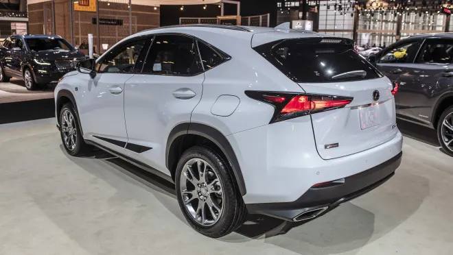 Chicago Gets More Style With 2019 Lexus NX Black Line [UPDATE]