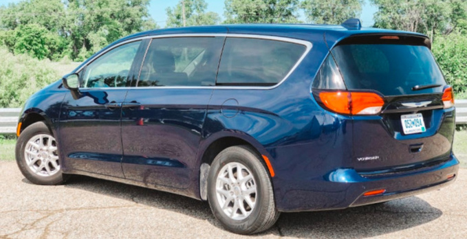 Chrysler Reveals Voyager Name for Base Pacifica Minivan