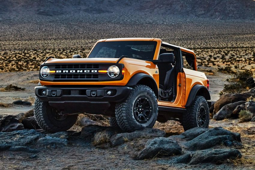 Ford explains why 2021 Bronco lacks center air vents for rear passengers