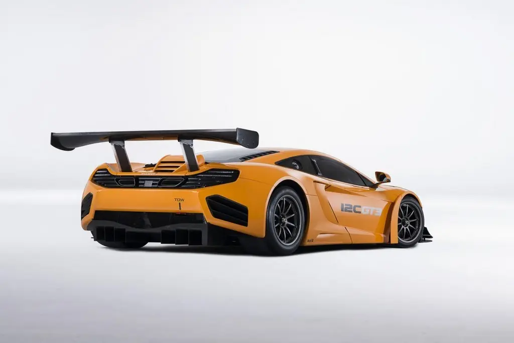 McLaren 2013 McLaren MP4-12C GT3 Revealed with Minor Updates