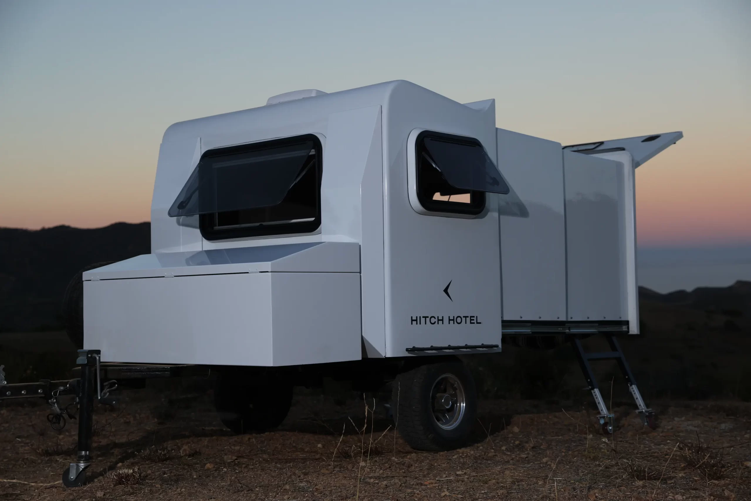 Hitch Hotel Traveler adds wheels to the world's smallest option