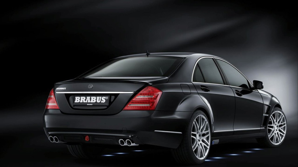 Brabus iBusiness S Class with 750 hp & Apple Multimedia