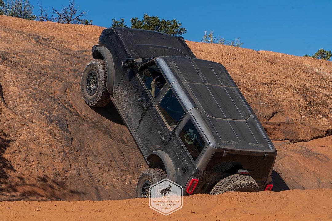 For a direct comparison, see Ford Bronco and Jeep Wrangler climbing rocks