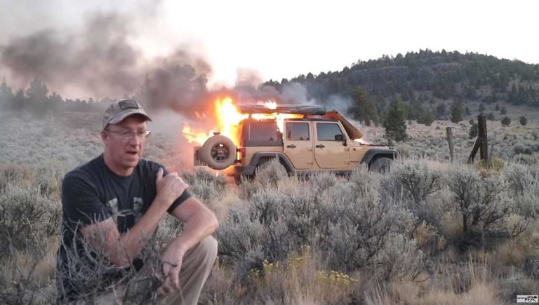 Jeep Owner Keeps Cool While Wrangler Burns To Ground In Desert