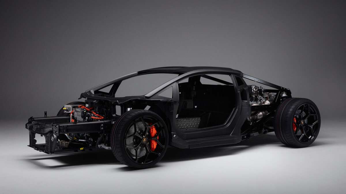 Lamborghini unveils LP700-4 Aventador V12 rolling chassis