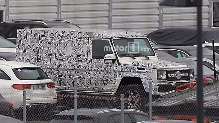 Next-gen Mercedes G-Class with long-wheelbase spied